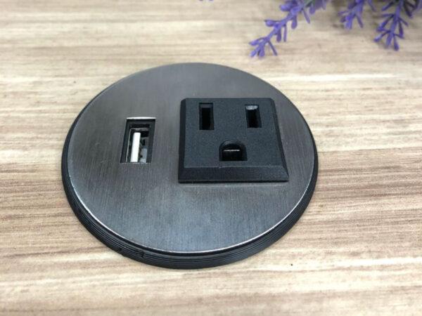 Multicontacto Split Mini USB Multicontacto Split Mini USB instalado en mesa